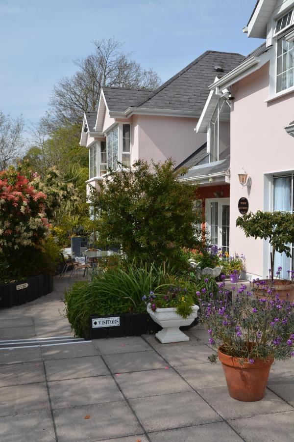 Guest house The Grove